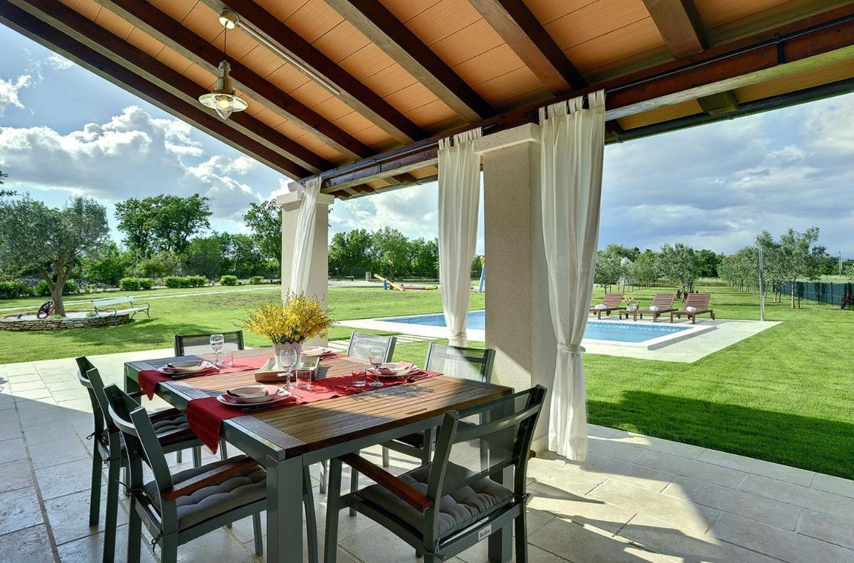 Villa Zara Marcana Exterior photo